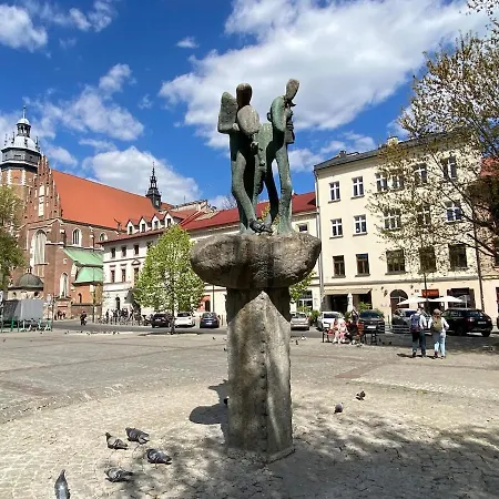 New! Spot In Vibrant Kazimierz Krakov